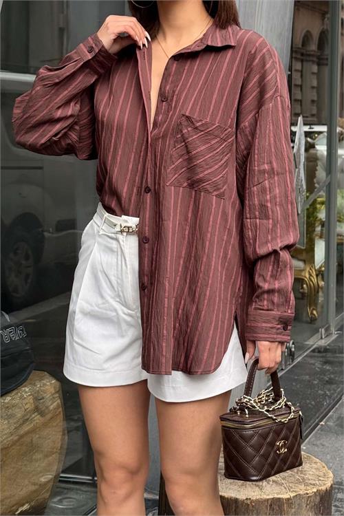 Kadın Kahverengi Çizgili Oversize Gömlek – Günlük Şık Kombin ESR079