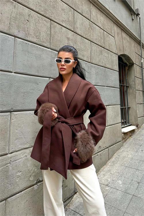 Kadın Kahve Kürk Detaylı Rahat Kalıp Astarlı Kaşe Kaban ESR006 