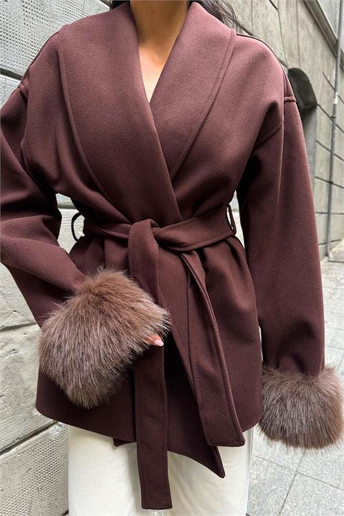 Kadın Kahve Kürk Detaylı Rahat Kalıp Astarlı Kaşe Kaban ESR006 