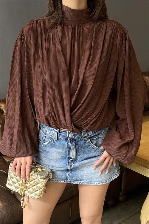 Kadın Kahverengi Drapeli Bluz Balıkçı Yaka Uzun Kollu ESR077