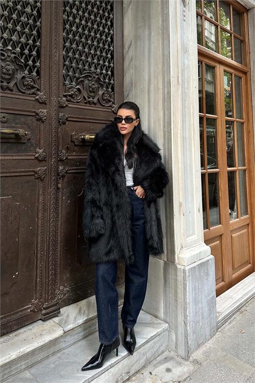 Kadın Siyah Kürk Kruvaze Yaka Düğmeli Oversize Mont ESR001 