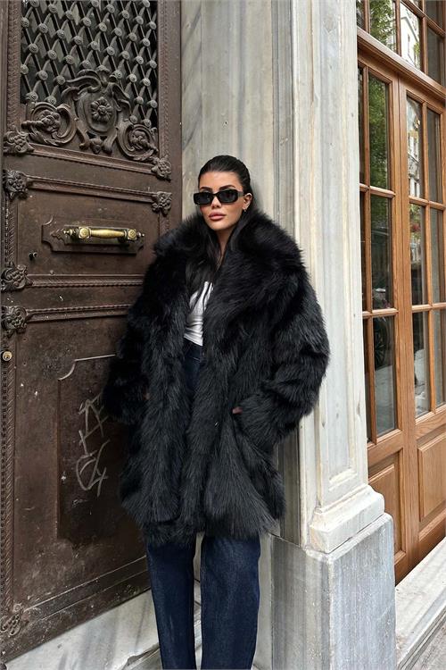 Kadın Siyah Kürk Kruvaze Yaka Düğmeli Oversize Mont ESR001 